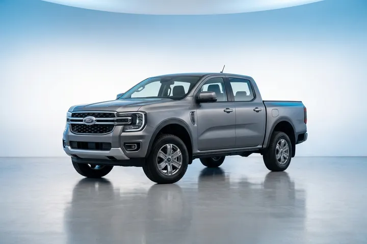 פורד ריינג'ר XLT אפור