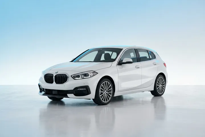 BMW 116 M-Design לבן
