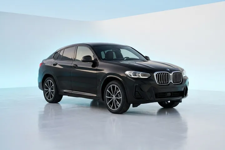BMW X4 xDrive20i M-Sport שחור