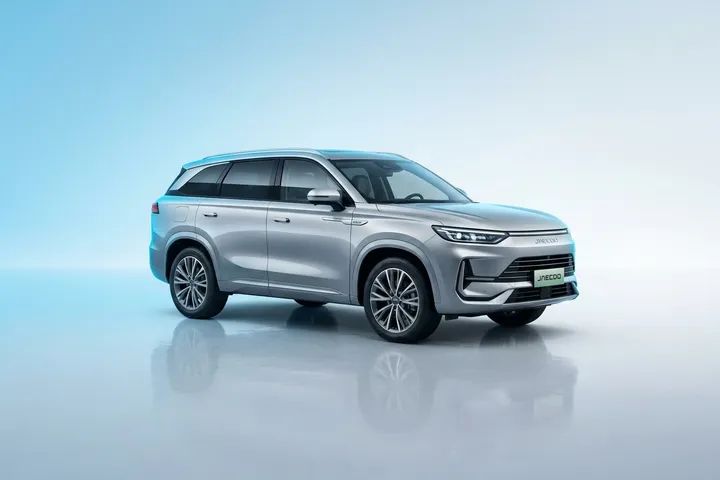 ג'אקו 7 LUXURY PHEV 1.5 