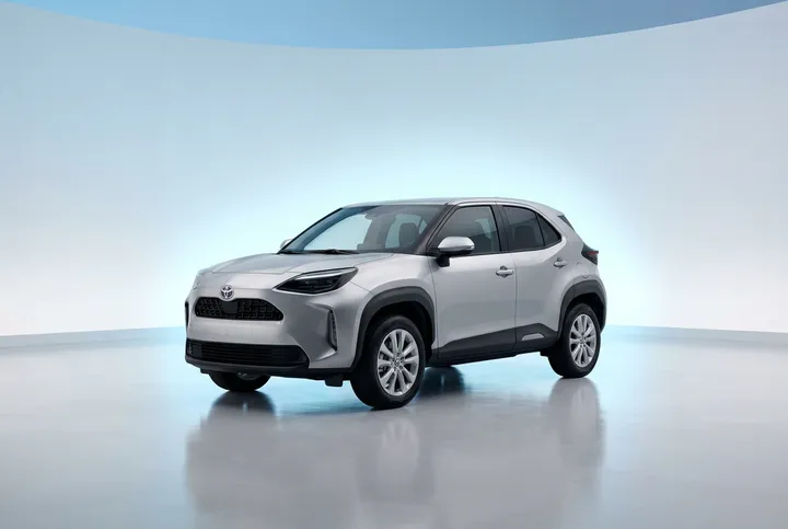טויוטה YARIS CROSS ECO HSD 1.5 